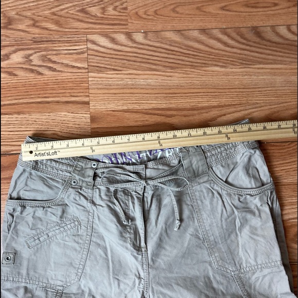 Point Zero Capris - Picture 3 of 8